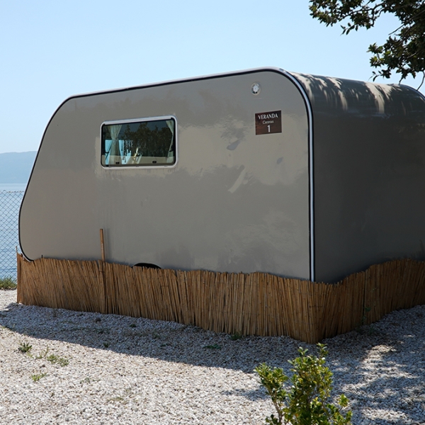 caravan-suits-1 caravan-suits-1